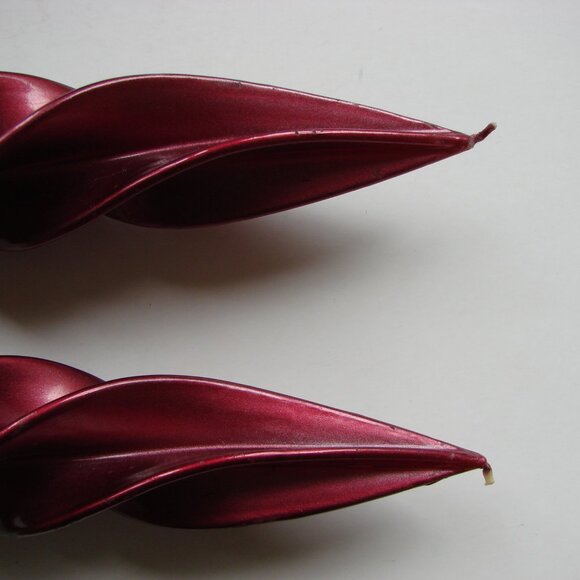 Twisted Spiral Taper Candles Set of 2 Burgundy Red Purple Shimmer Vintage - Picture 9 of 10